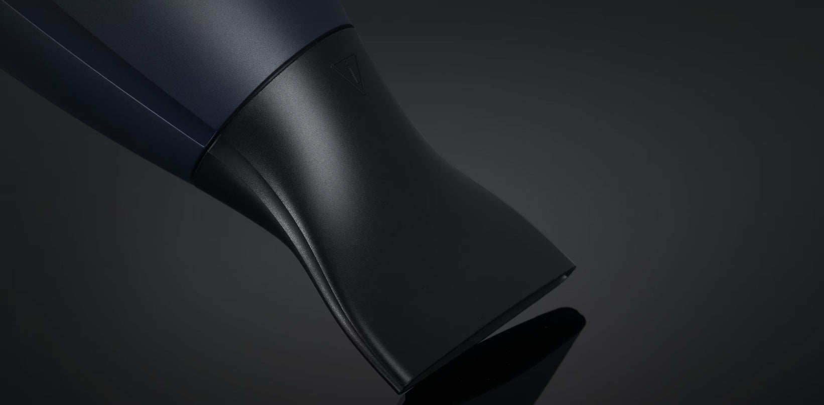 SÈCHE-CHEVEUX GHD PROFESSIONNEL HELIOS - BLEU MARINE