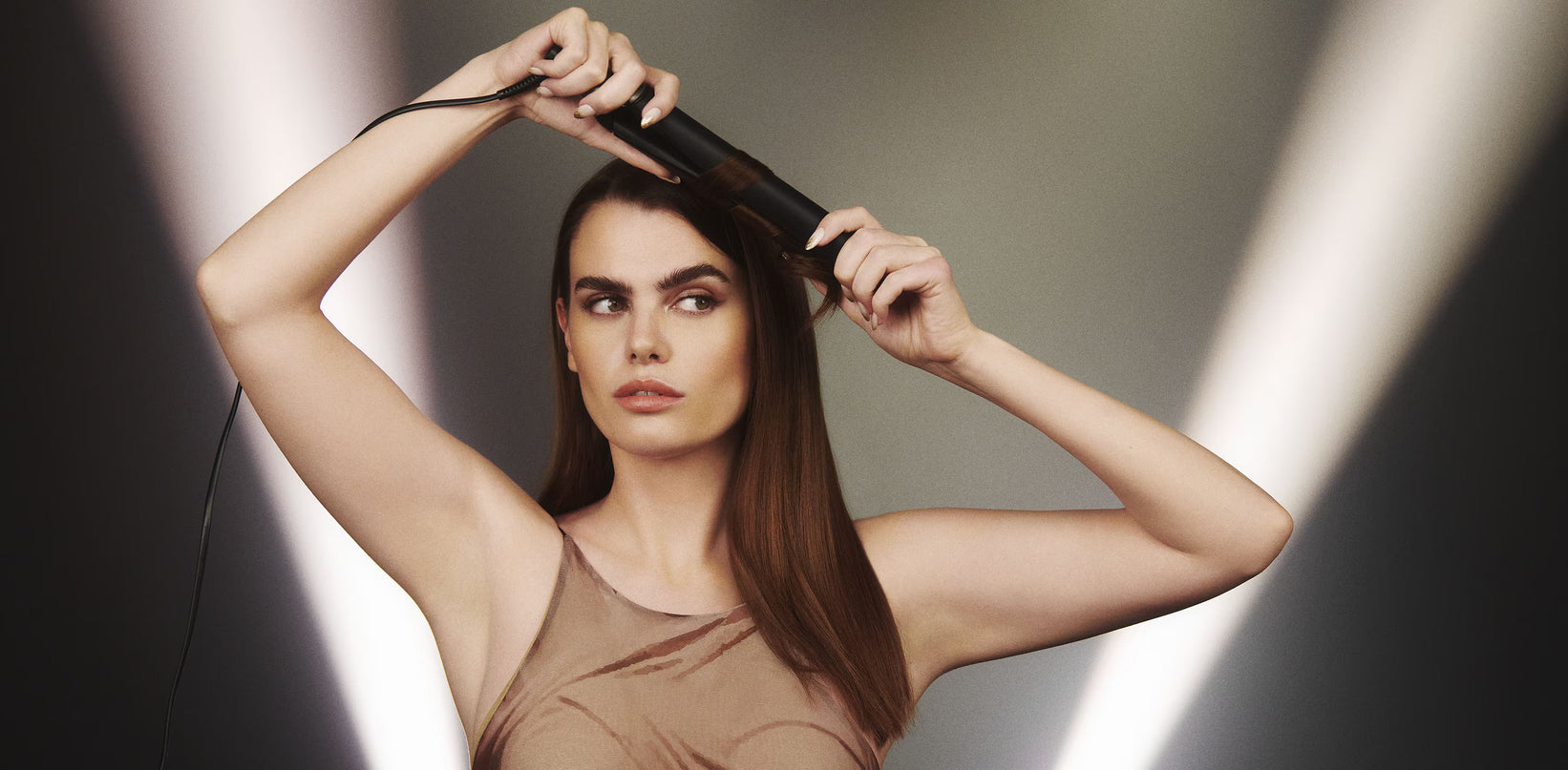 LISSEUR GHD CHRONOS NOIR À PLAQUES CLASSIQUES (PLAQUES 26mm)