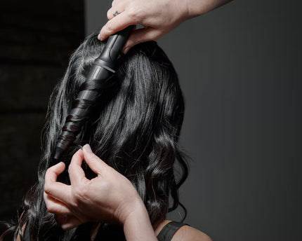 BOUCLEUR CURVE® GHD CREATIVE CURL WAND (28-23mm)